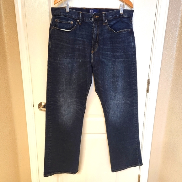 GAP Relaxed Fit Jeans - 36 × 34 - Picture 2 of 7